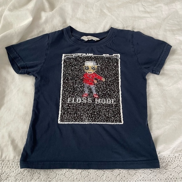 H&M Boys Sz 6 - 8Y Reversible "Floss Mode" Shirt Sequin - Picture 1 of 3